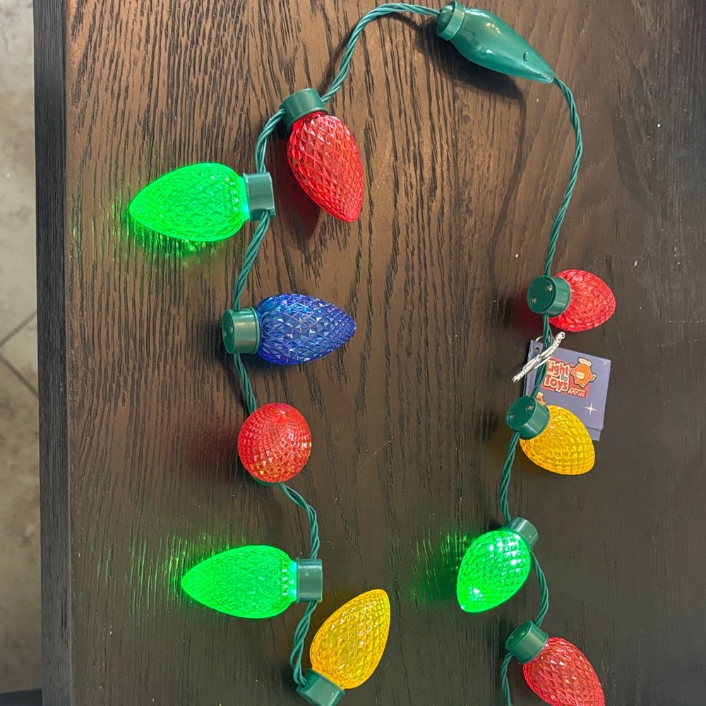 Christmas light up necklace new